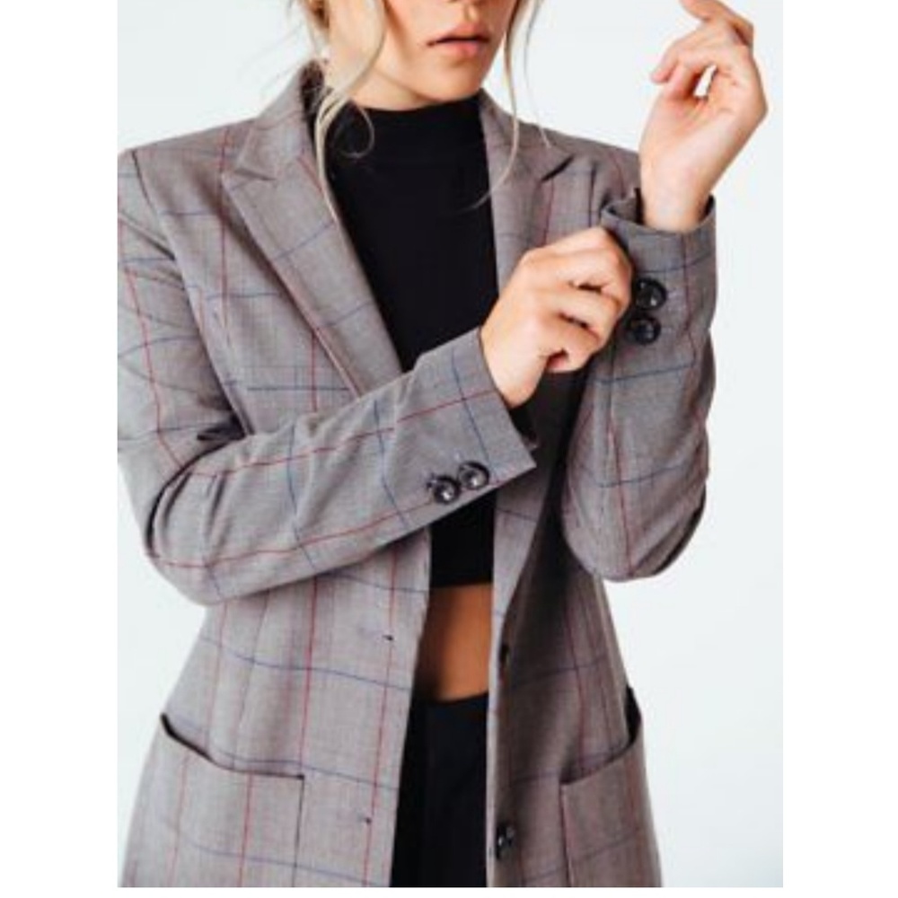 IN SEARCH OF!!!!!! serena Williams blazer